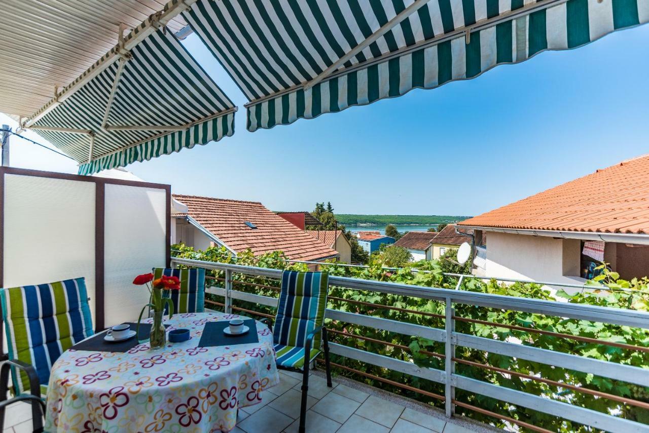 Kiwi Apartments Горни-Карин Экстерьер фото